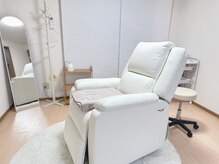 フェリーチェ(Felice)の雰囲気（ゆったりとリクライニングチェアで施術を受けていただけます）