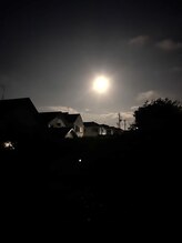風冴(かぜさえ)/サロンからの満月