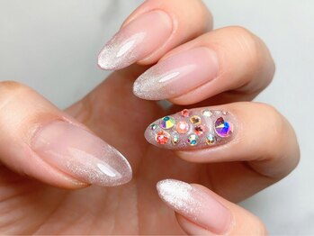 ネイルブレイク リリア(Nail Break lilia)/輝スワロフスキー×キラキラ