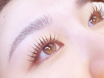 とつかのまつ毛 横浜戸塚店/光を集めて、まばゆく可愛い