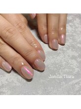 ジャミーラ ティアラ(Jamila Tiara)/透明感ピンクミラー