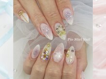 ピオミエルネイル 新宿(pio miel nail)/ホワイトグラデ×ゴールドパーツ
