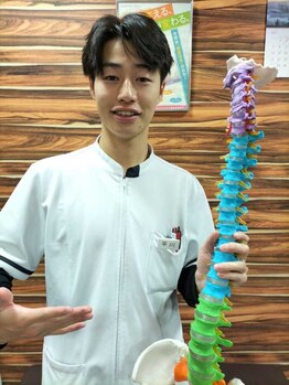 三鷹整骨院/背骨のゆがみ