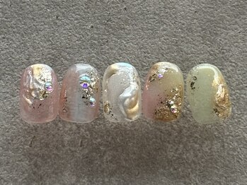 パステルカラーとホログラム