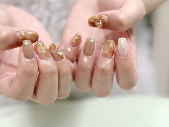 ラビーネイルズ 小倉魚町(Lovvy nails)の写真/【大人女性に向けた寛ぎサロン】博多・天神・東京で経験を積んだベテランネイリストのみ在籍中＊
