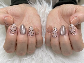 ロエン 北岡崎(ROEN)/レオパード柄ネイル