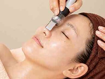 グレイスヒーリング(GRACE HEALING)の写真/何をやってもダメだった毛穴の黒ずみを諦めない
黒ずみ毛穴改善徹底洗浄集中ケア！
￥15400→￥7700