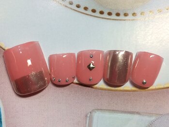 ネイルサロン リリオ(Nail Salon Ririo)/ミラー×ピンクフットネイル