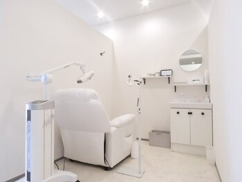 ホワイトニングサロン シャイニー 浜松細島店(shiny)/ホワイトニングルーム♪