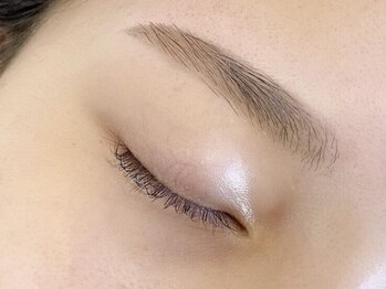 アイズ 天神大名店(eye's)の写真/【眉毛はプロに任せる時代★】デザインの提案力が大好評◎美眉スタイリングで眉毛のお悩みを解決します！