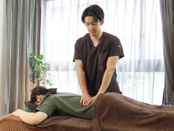 240鍼灸マッサージ院 麻布十番/【鍼灸×整体】深く筋肉を捉える