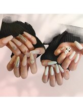 アヤネイルズ アンド アイラッシュ(AYA NAILZ.＆Eyelash)/ロングでシンプルデザイン♪