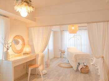 ロイズラッシュ(Roy's lash)/こだわりぬいた落ち着いた空間