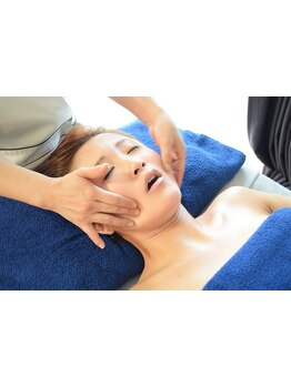 ホウレイ線・たるみ改善！予防ケア