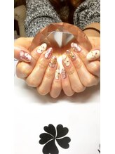 リリアーナ(Liliana)/ピンクミラーネイル＆冬ネイル