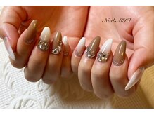 ネイルミオ (Nail-MIO)/グラデーションにストーン