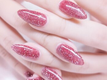 アミュー(AMYU)の写真/追加料金無しでトレンドカラーも楽しめる♪シンプル派さんの《ちょうどいいネイル♪》