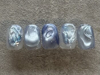 グレーブルー清涼ニュアンス