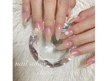 シェリー(cherie)の写真/働く女性やママに人気！シンプル×上品なワンポイントで、指先から日常を彩る大人可愛いデザインをご提案◎