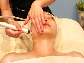 ナチュリガ/毛穴ケアにハイドロピール☆