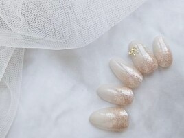 根元グラデーションネイル