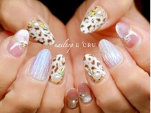 ネイルトップエクル(nail top E CRU)