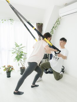 ルート(ROOT)/動きの目覚めに、静かに立ち会う