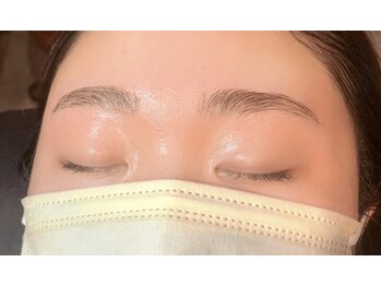 アイラッシュサロンナチュレ(NATURE)/ハリウッドブロウリフト