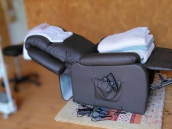 ドライヘッドスパ専門店 カフネ1329【3月5日NEW OPEN(予定)】の写真/「カフネ」=愛する人の髪に触れる仕草◇優しく的確な圧で心身をほぐします。あなただけの隠れ家サロン*