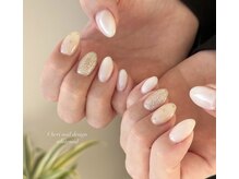 シェリ(Cheri)/ホワイトネイル