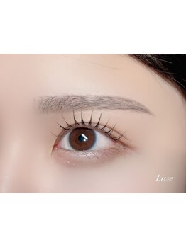 ナチュラル上品な目元にしたい