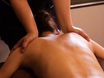 ポピー/リンパマッサージ《肩こり》