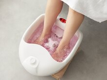 ネイラ ランドマークプラザ店の雰囲気（春夏はフットメニューが人気。フットバスと角質ケア付き◎）