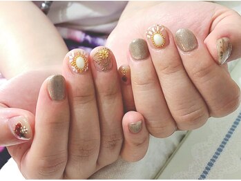 爪ソウシャイン(爪 SO SHINE)/アンティーク