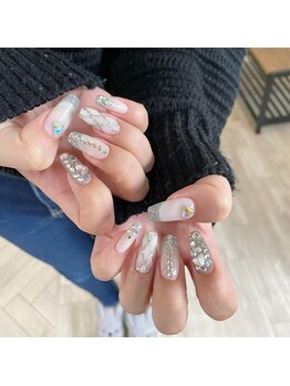 アイリス(AIRIS)/キラキラロングネイル