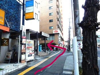 りらく整体 あおば/そのまま直進です