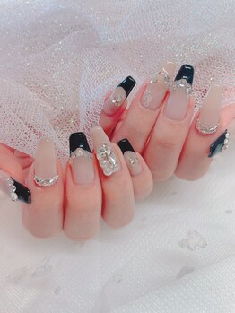 大人フレンチデザインネイル