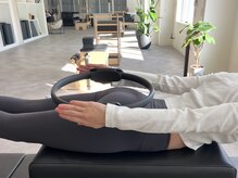 オーケー(OKAY)/セッション風景【ピラティス】