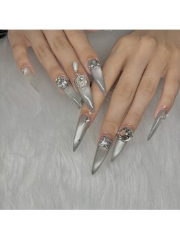 ルアナ(Luana)/▼ゴテゴテネイル