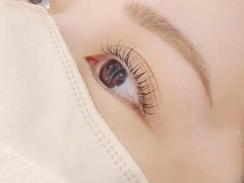 イッソ(isso)の写真/丁寧なカウンセリング×こだわり施術で人目をひきつける印象的な目元へ＊モチの良さ◎朝の化粧の時短にも♪