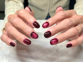 奥行きボルドーネイル