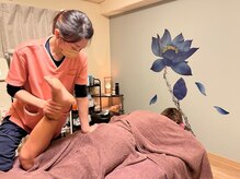 アミターバ(Amitabha)/姿勢調整ストレッチ(骨盤調整)