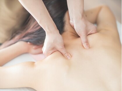 ロイジエ(Loyijie.w)の写真