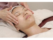 ワイズビューティーサロン(Y’s Beauty Salon)/小顏