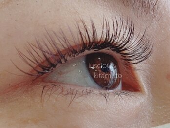 ラシェスキタモト (luscius kitamoto)/ボリュームラッシュ