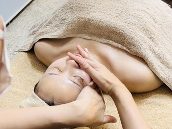 アール(R)/４．クレンジング&マッサージ