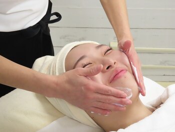 CPヴィアン 本店/小顔矯正、たるみケア