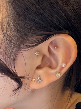 マナオリ(Mana oli)/耳つぼジュエリーデザイン