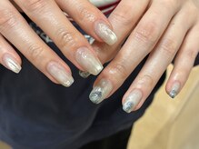 クレイ(clay.)/もやもやニュアンスネイル