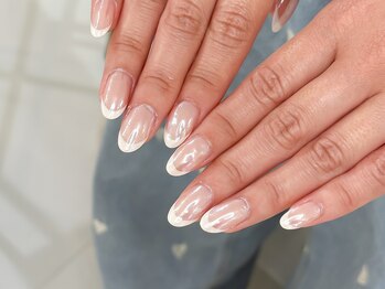 ワンアンドオンリー(One&Only)/ホワイトミラー×フレンチネイル